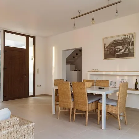 Vakantiehuis Olive View Dikella