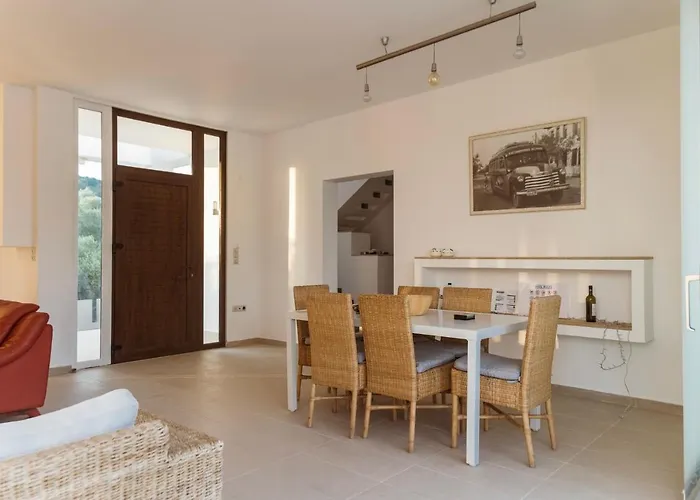 Dom wakacyjny Olive View Dikella